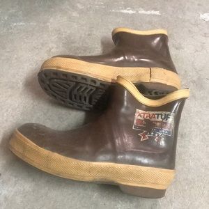 Alaskan boots xtratuff